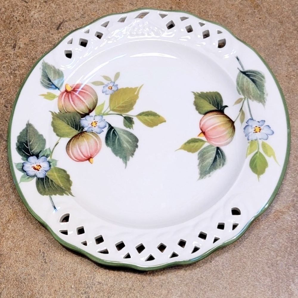 Brunelli Made in Italy Fruit Floral Lattice Edge Porcelain‎ Plate